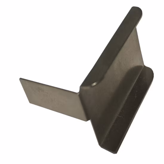 工場特有の板金加工、ステンレス金属プレス加工のファインブランキングサービス